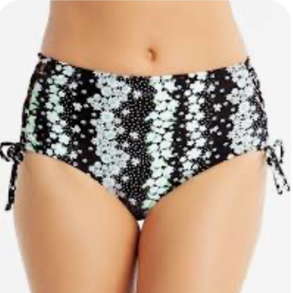 California Waves Bikini Bottoms. NWT. Small